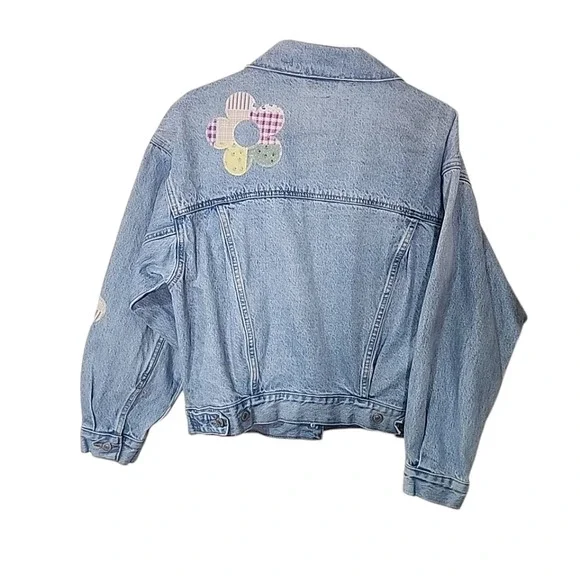 Levis 90s Patchwork Truckers Jacket. Size small - Picture 6 of 12